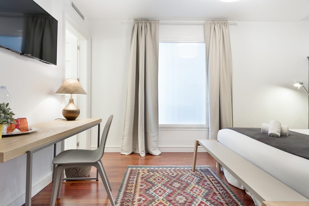 Milton House Gran Via Apartment บาร์เซโลนา ภายนอก รูปภาพ