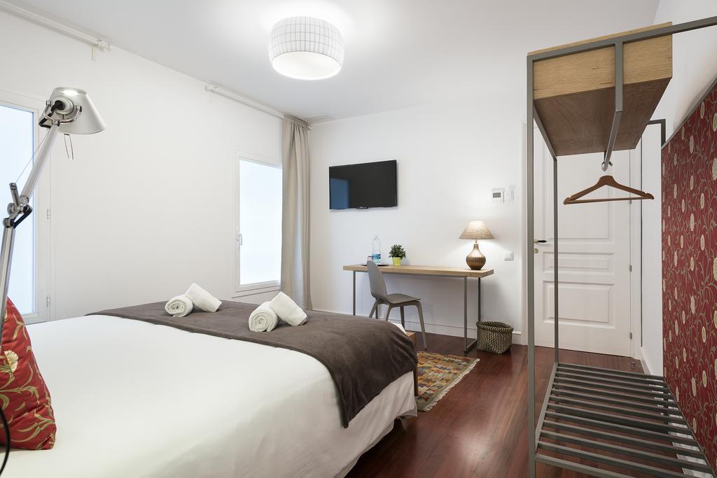 Milton House Gran Via Apartment บาร์เซโลนา ภายนอก รูปภาพ